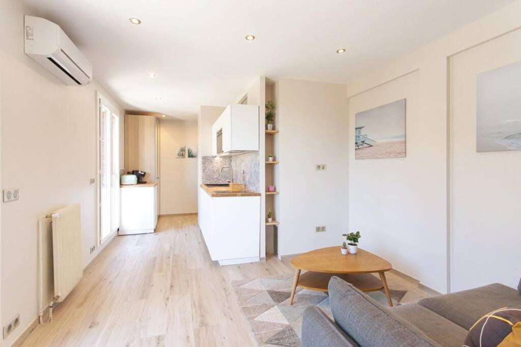 شقة L36 Sea View Terrace 10Min Walking To Sea/Parking & Ac نيس المظهر الخارجي الصورة