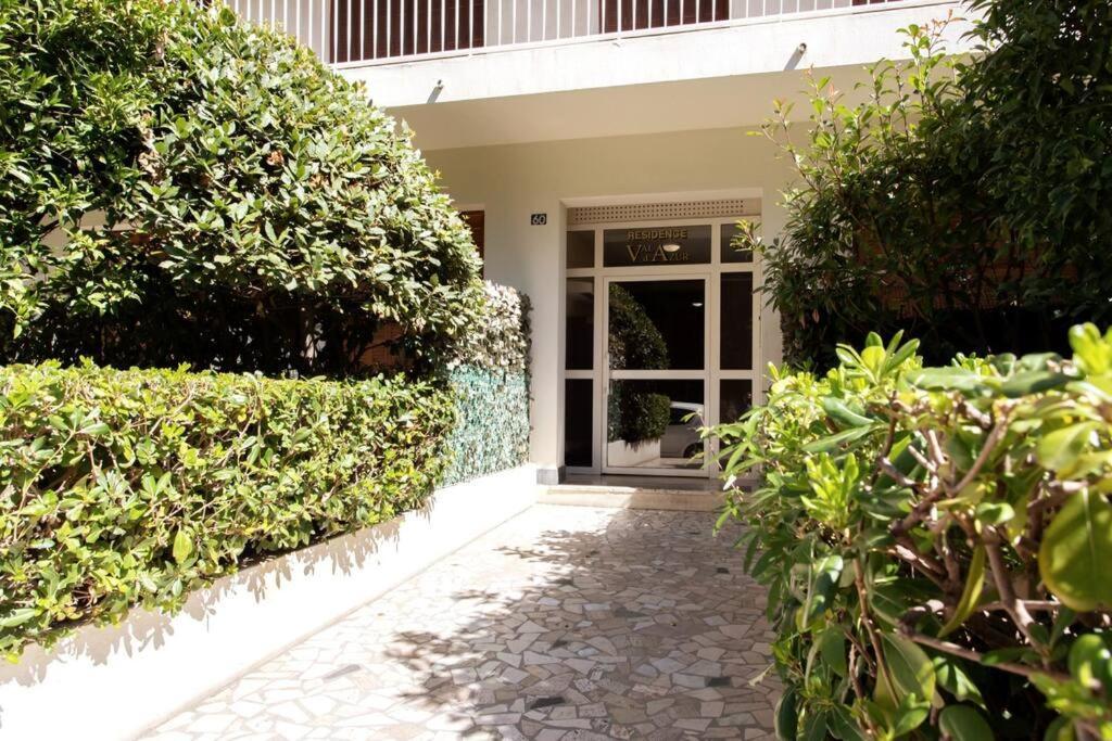 شقة L36 Sea View Terrace 10Min Walking To Sea/Parking & Ac نيس المظهر الخارجي الصورة